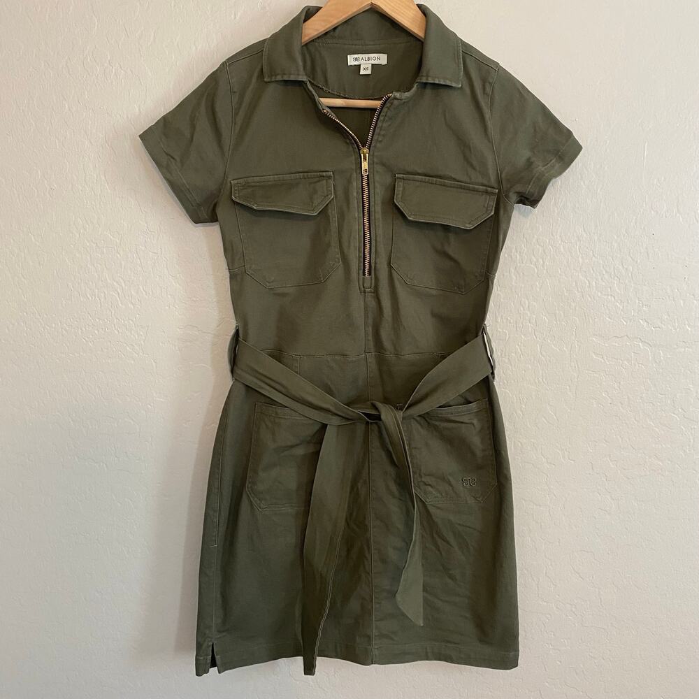 Albion Fit Hamptons Dress Womens Sz XS Olive Green Canvas Utility Stretch Short - Picture 2 of 7